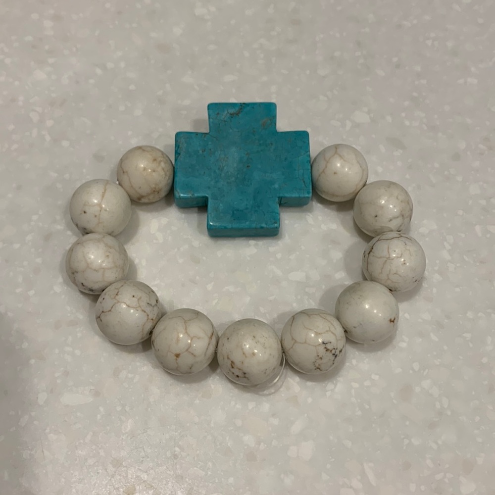 Beaded cross bracelet